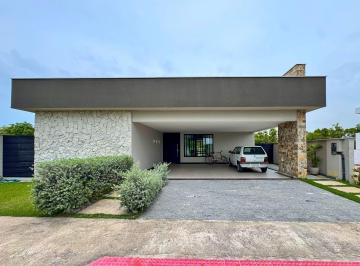 Casa · 258m² · 4 Quartos · 4 Vagas · Casa com 4 quartos à venda, 258 m² por R$ 2.650.000 - Manguinhos - Serra/ES