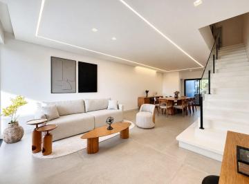 Casa · 194m² · 3 Quartos · 2 Vagas · Casa com 3 quartos à venda, 194 m² por R$ 1.680.000 - Morada de Laranjeiras - Serra/ES
