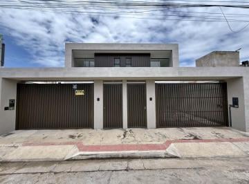 Casa · 180m² · 4 Quartos · 2 Vagas · Casa com 4 quartos à venda, 180 m² por R$ 1.350.000 - Morada de Laranjeiras - Serra/ES