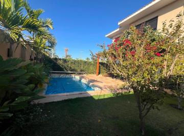 Casa · 280m² · 5 Quartos · 4 Vagas · Sobrado à venda no condominio fechado varanda sul - Uberlândia - MG