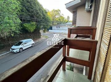 Casa · 134m² · 3 Quartos · 1 Vaga · Sobrado com Hidromassagem e Quiosque à Venda em Novo Hamburgo