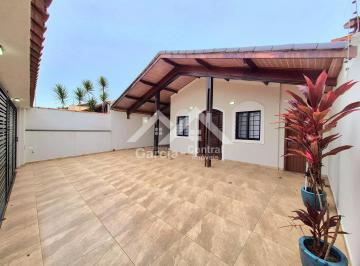 Casa · 140m² · 3 Quartos · 4 Vagas · Casa lado praia no bairro Samburá