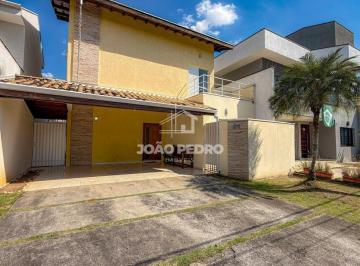 Casa · 300m² · 3 Quartos · Casa à venda - no Residencial Jatobá