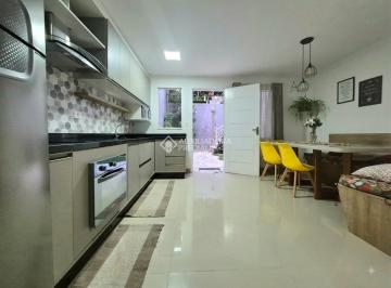 Casa · 162m² · 3 Quartos · 3 Vagas · Sobrado com 03 quartos no bairro Boa Vista