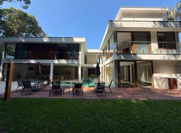 Casa de 5 quartos, Caraguatatuba · Casa Praia Conceito a venda - Praia da Cocanha - Caraguatatuba - SP
