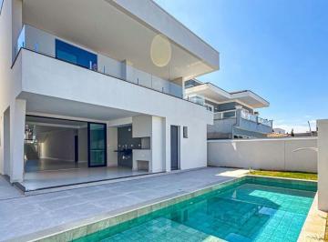 Casa · 360m² · 4 Quartos · Casa à venda - em Taubaté