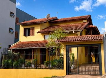 Casa · 220m² · 3 Quartos · SOBRADO À VENDA - 3 DORMITÓRIOS | SUÍTE