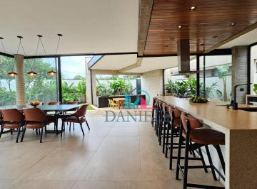 Casa · 344m² · 3 Quartos · 4 Vagas · Casa de Condomínio para venda em Jardim Salto Grande de 344.00m² com 3 Quartos, 3 Suites e 4 Garagen