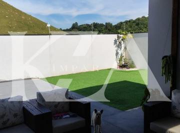 Casa · 65m² · 3 Quartos · 2 Vagas · Casa para venda em Jardim Itália de 65.00m² com 3 Quartos, 1 Suite e 2 Garagens