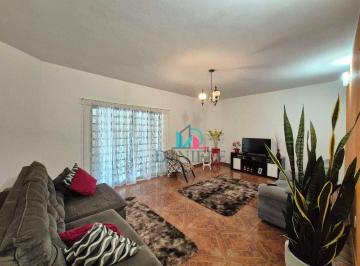 Casa · 232m² · 3 Quartos · 3 Vagas · Casa para venda em Vila Santa Maria (vila Xavier) de 232.00m² com 3 Quartos e 3 Garagens