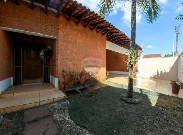 Casa · 242m² · 3 Quartos · 4 Vagas · Casa para venda em Vila Bela Vista de 242.00m² com 3 Quartos, 1 Suite e 4 Garagens