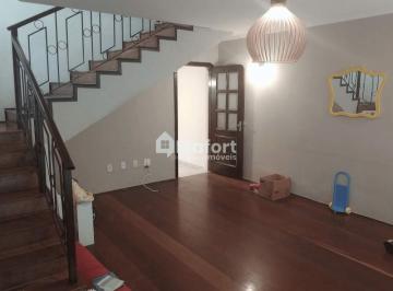 Casa · 192m² · 3 Quartos · 2 Vagas · Casa para venda em Centro de 192.00m² com 3 Quartos, 1 Suite e 2 Garagens