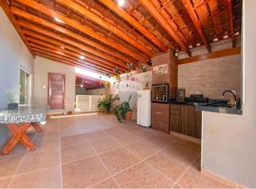 Casa · 220m² · 3 Quartos · 3 Vagas · Casa para venda em Jardim Esplanada de 219.96m² com 3 Quartos, 1 Suite e 3 Garagens