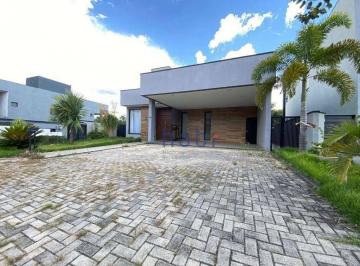 Casa · 230m² · 2 Quartos · 4 Vagas · Casa de Condomínio para venda e aluguel em Cond. Alphaville Nova Esplanada 3 de 230.00m² com 2 Quart