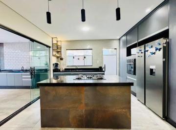 Casa · 259m² · 4 Quartos · 4 Vagas · Casa de Condomínio para venda em Bella Vitta Jundiaí de 259.00m² com 4 Quartos, 4 Suites e 4 Garagen