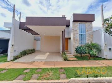 Casa · 143m² · 3 Quartos · 2 Vagas · Casa para alugar em Faixa Azul de 143.00m² com 3 Quartos, 1 Suite e 2 Garagens