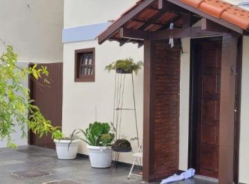 Casa de 3 quartos, Niterói · Casa duplex em Condomínio fechado de 104 m² com 3 quartos à venda em Itaipu