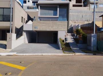 Casa · 291m² · 3 Quartos · 2 Vagas · Casa de Condomínio para venda em Suru de 291.00m² com 3 Quartos, 3 Suites e 2 Garagens