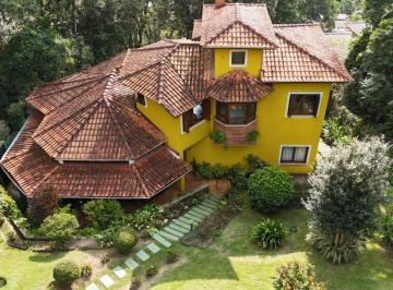Casa · 311m² · 5 Quartos · 4 Vagas · Casa de Condomínio para venda em Caraguatá de 311.30m² com 5 Quartos, 3 Suites e 4 Garagens