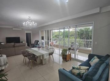 Apartamento · 180m² · 3 Quartos · 2 Vagas · Apartamento para alugar em Vila Santo Antônio de 180.00m² com 3 Quartos, 3 Suites e 2 Garagens