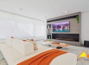 Casa · 406m² · 3 Quartos · 6 Vagas · Casa de Condomínio para venda em Swiss Park de 406.00m² com 3 Quartos, 3 Suites e 6 Garagens