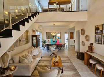Casa · 368m² · 4 Quartos · 4 Vagas · Casa de Condomínio para venda em Condomínio Quinta Das Tipuanas de 368.00m² com 4 Quartos, 4 Suites 