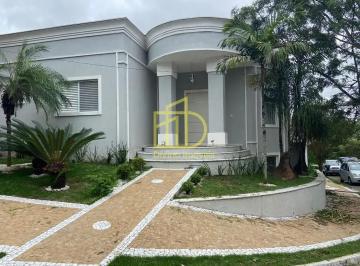Casa · 236m² · 3 Quartos · 2 Vagas · Casa para venda e aluguel em Bairro Itapeva de 236.00m² com 3 Quartos, 3 Suites e 2 Garagens