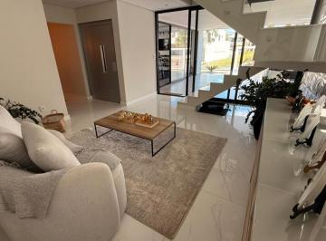 Casa · 430m² · 3 Quartos · 4 Vagas · Casa de Condomínio para venda em Vila Das Flores de 430.00m² com 3 Quartos, 1 Suite e 4 Garagens