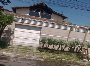 Casa · 380m² · 3 Quartos · 4 Vagas · Casa para venda em Santa Cruz de 380.00m² com 3 Quartos, 1 Suite e 4 Garagens