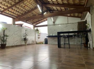 Casa · 300m² · 3 Quartos · 10 Vagas · Casa para venda em Quintas Do Godoy de 300.00m² com 3 Quartos, 1 Suite e 10 Garagens