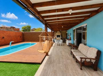 Casa · 170m² · 4 Quartos · 2 Vagas · Casa à Venda em Imbituba/SC | 170m² | 4 Quartos | Piscina | Área Gourmet | 200m da Praia | Vila Nova