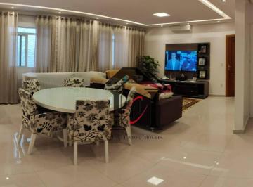 Casa · 208m² · 3 Quartos · 5 Vagas · Sobrado para venda em Bela Vista de 208.00m² com 3 Quartos, 1 Suite e 5 Garagens