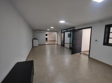 Comercial · 302m² · 3 Quartos · 2 Vagas · Prédio Comercial para venda em Vila Guedes De Azevedo de 302.00m² com 3 Quartos, 3 Suites e 2 Garage