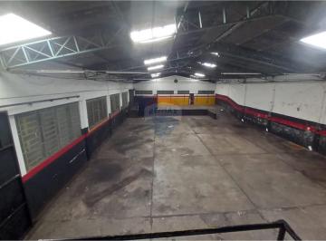 Comercial · 800m² · 2 Quartos · 4 Vagas · Galpão / Depósito / Armazém para alugar em Loteamento Industrial de 800.00m² com 2 Quartos e 4 Garag