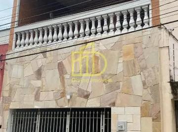 Casa · 200m² · 2 Quartos · 2 Vagas · Casa para venda em Centro de 200.00m² com 2 Quartos, 2 Suites e 2 Garagens