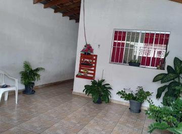 Casa · 105m² · 2 Quartos · 2 Vagas · Sobrado para venda em Triângulo de 105.00m² com 2 Quartos e 2 Garagens