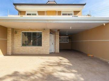Casa · 160m² · 4 Quartos · 4 Vagas · Sobrado para venda em Uberaba de 160.00m² com 4 Quartos, 1 Suite e 4 Garagens