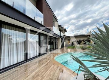 Casa · 700m² · 3 Quartos · 4 Vagas · Casa para venda em Jardim Samambaia de 700.00m² com 3 Quartos, 3 Suites e 4 Garagens
