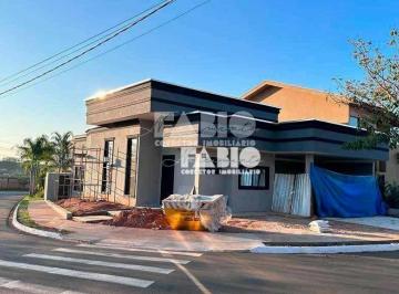 Casa · 202m² · 3 Quartos · 4 Vagas · Casa de Condomínio para venda em Condomínio Residencial Recanto Do Lago de 202.00m² com 3 Quartos e 