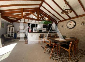 Casa · 227m² · 2 Quartos · 4 Vagas · Casa para venda em Eloy Chaves de 227.00m² com 2 Quartos, 2 Suites e 4 Garagens