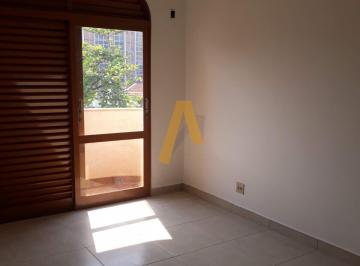 Apartamento · 119m² · 3 Quartos · 1 Vaga · Apartamento para venda em Centro de 119.00m² com 3 Quartos, 1 Suite e 1 Garagem
