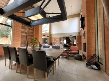 Casa · 460m² · 3 Quartos · 6 Vagas · Casa de Condomínio para venda e aluguel em Chácaras Cataguá de 460.00m² com 3 Quartos, 3 Suites e 6