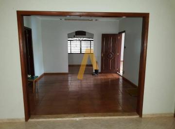 Casa · 450m² · 4 Quartos · 2 Vagas · Casa para venda em Centro de 450.00m² com 4 Quartos e 2 Garagens