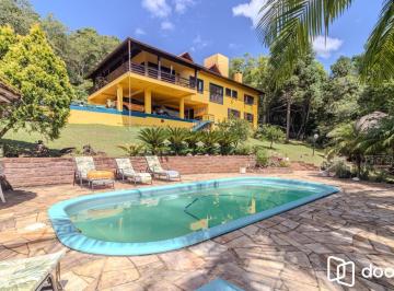 Casa principal · Sítio 26 hectares com toda infra em Morro Reuter