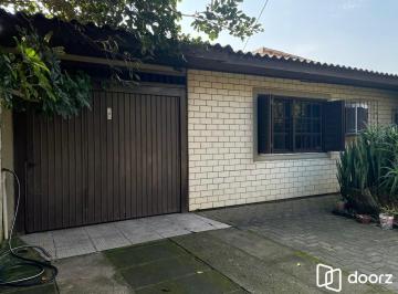 Casa · 150m² · 3 Quartos · 3 Vagas · Casa com 3 dormitórios e edicula para venda e locação no bairro Belém Novo