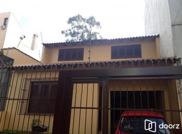 Casa · 200m² · 3 Quartos · 3 Vagas · Casa sobrado no bairro Auxiliadora de 3 dormitórios e 3 vagas