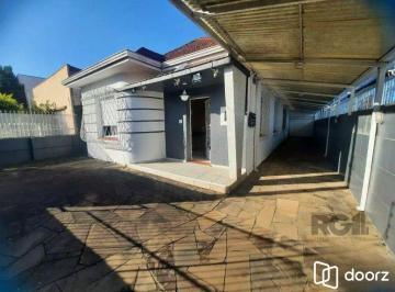 Casa · 125m² · 3 Quartos · 3 Vagas · Casa de 3 dormitórios, no bairro Glória