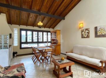 Casa · 337m² · 2 Quartos · 2 Vagas · Casa para Venda - 350m², 2 dormitórios, sendo 2 suites, 2 vagas - Centro Históri
