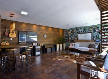 Casa · 174m² · 2 Quartos · 4 Vagas · Casa mobiliada com suíte, patio e espaço gourmet completo