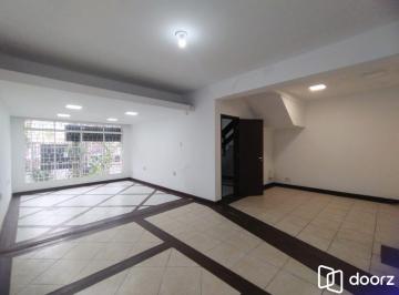 Casa · 244m² · 3 Quartos · 3 Vagas · Casa à venda - em Menino Deus
